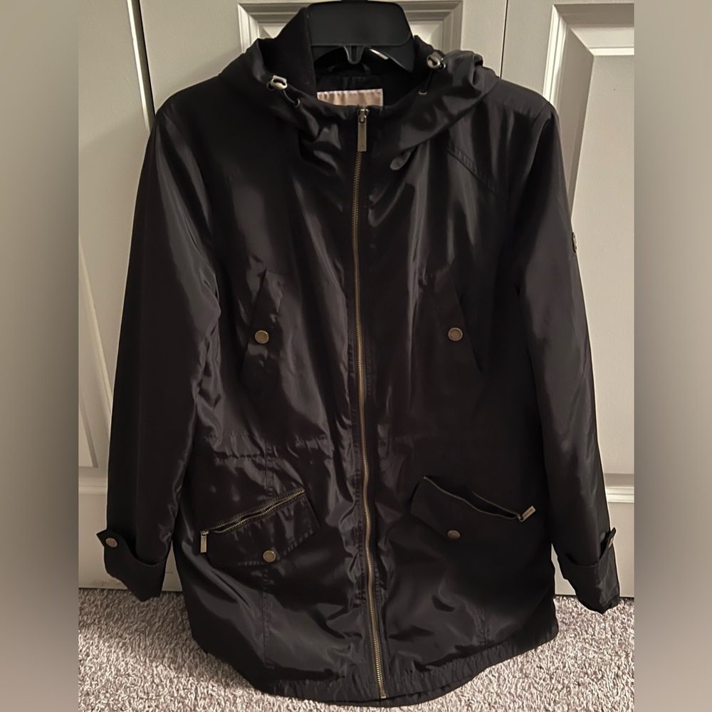 EUC Michael Kors hooded rain jacket. Size M.